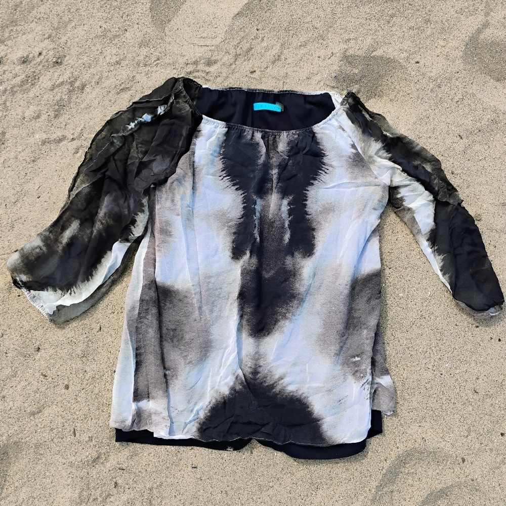 Elegant Black and White Women's Blouse